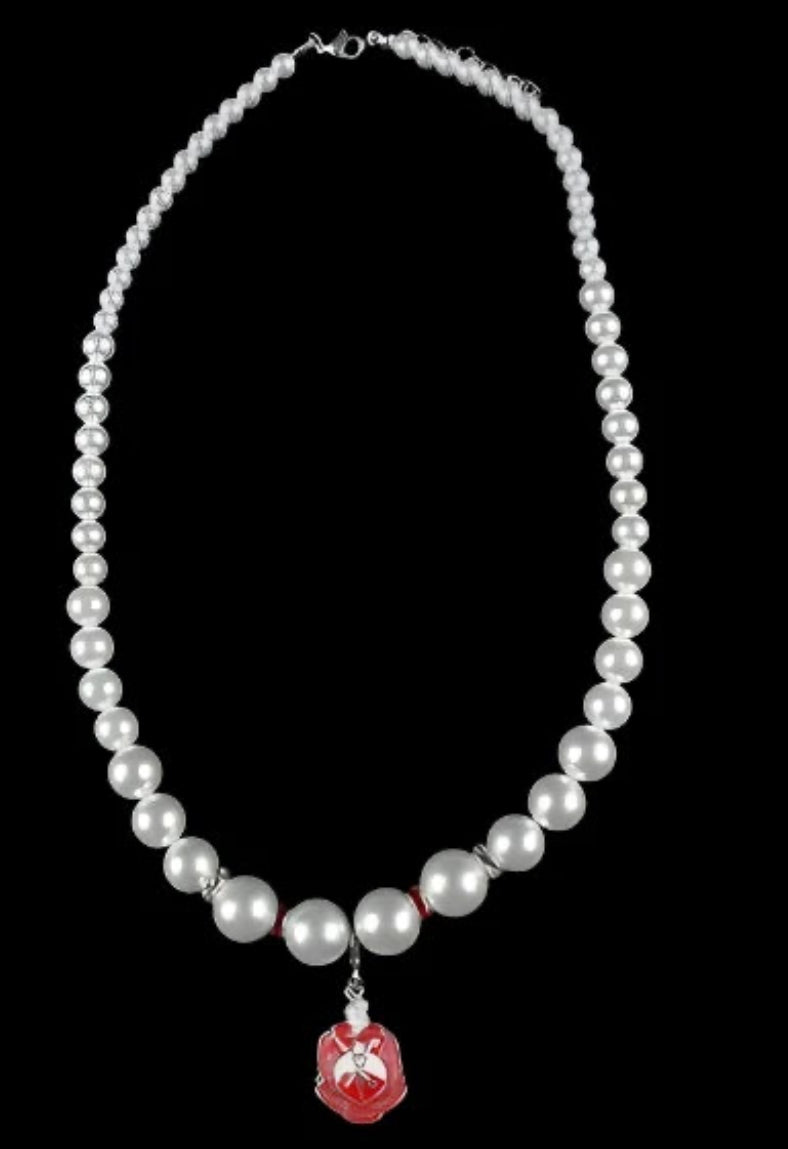 DTS Pearl Necklace