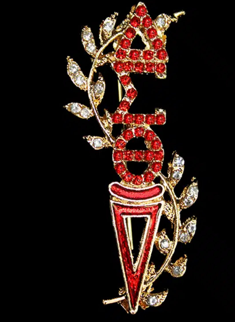 DST brooch